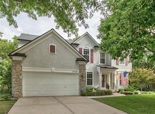 15712 W 158th Ter, Olathe, KS 66062