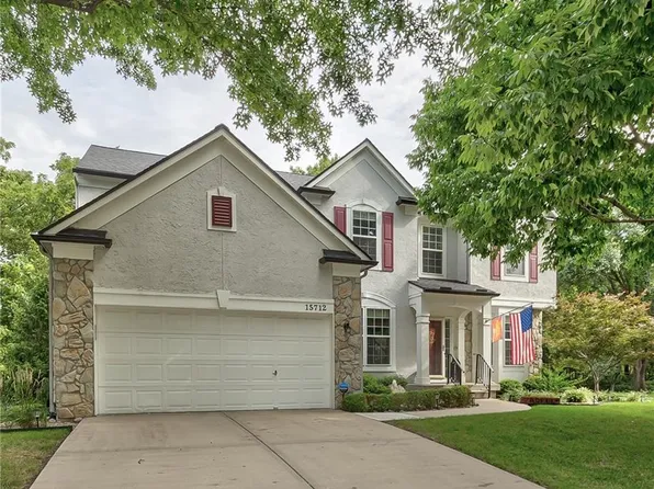15712 W 158th Ter, Olathe, KS 66062