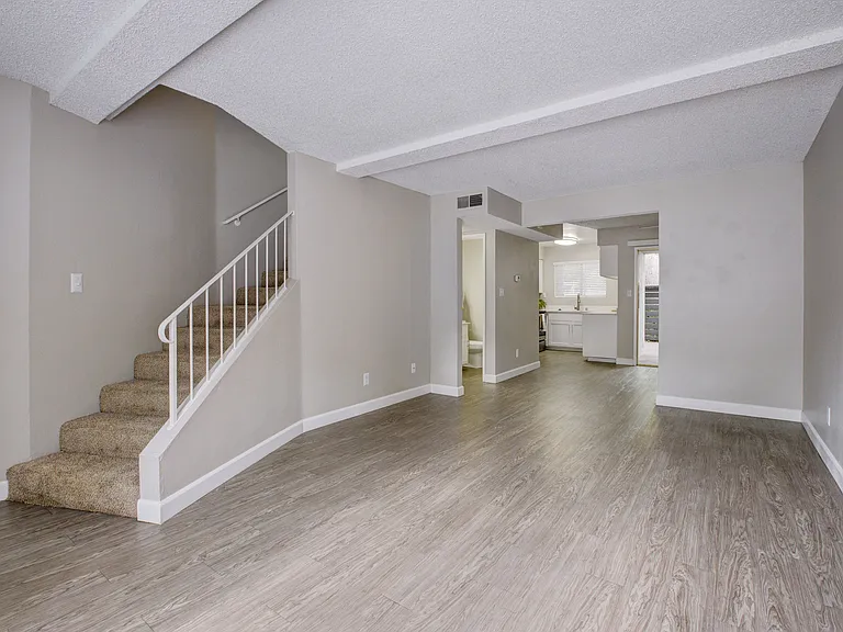 Waverly Flats — Photo 8