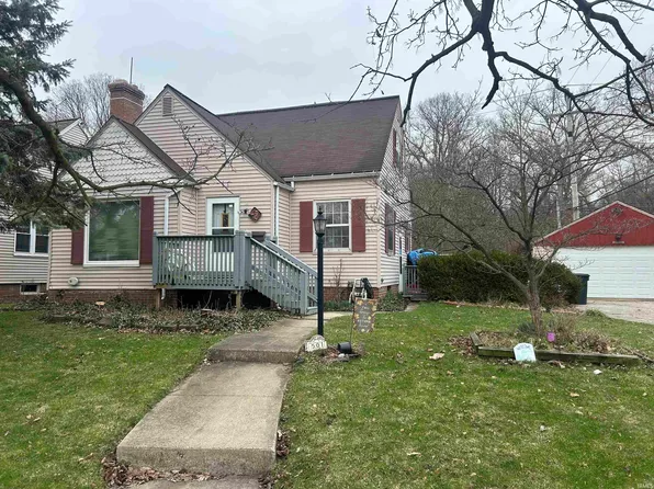 501 W Angela Blvd, South Bend, IN 46617