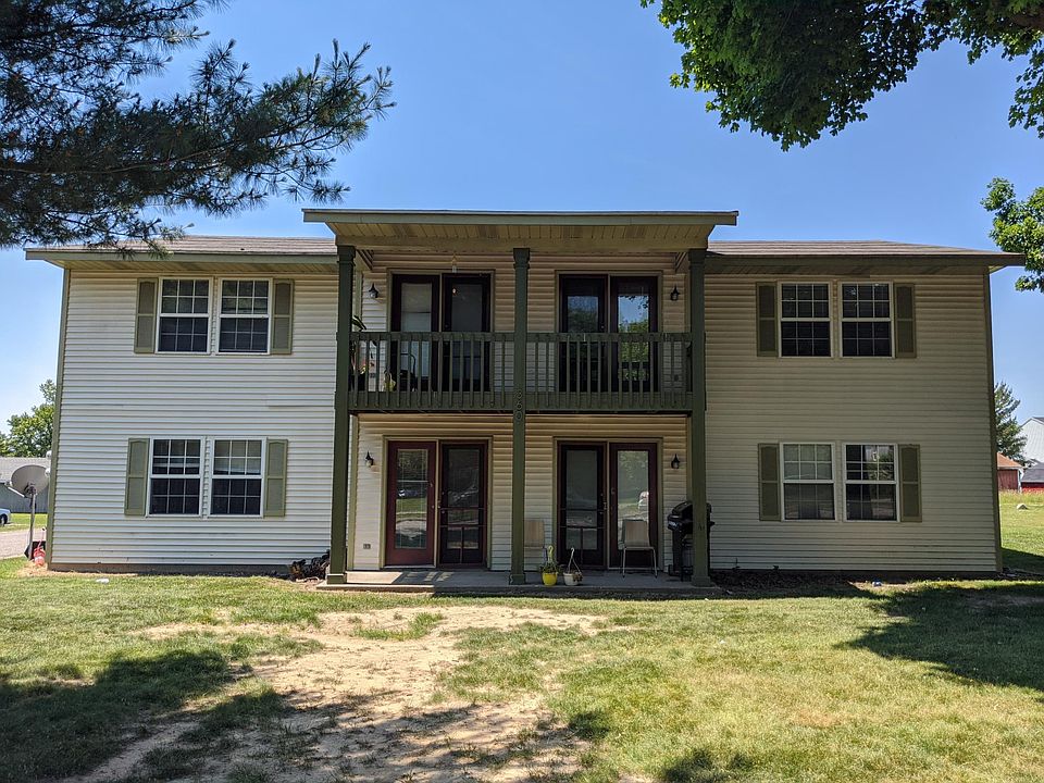 1st image of 360 Oxford Ct APT 1