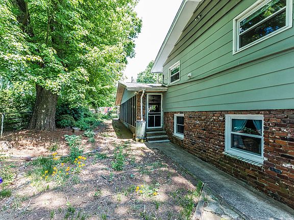 4th image of 316 Hardwicke Dr