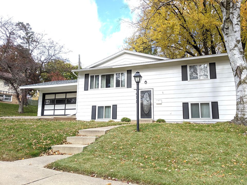 4023 5th Pl Nw Rochester Mn 55901 Zillow