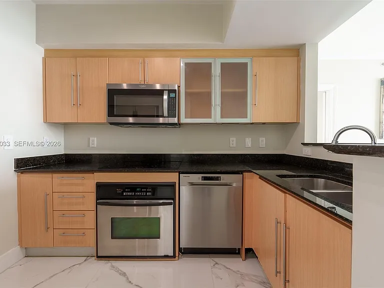 325 Biscayne Blvd #3326 — Photo 7