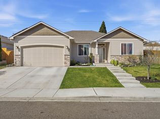 4304 S Dennis Ct, Kennewick, WA 99337