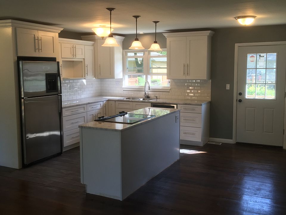 1st image of 11318 Jackson Ave