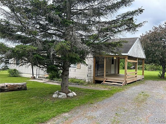 2nd image of 25927 Mustard Rd