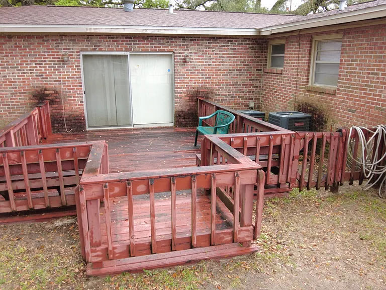 1230 E Leonard St — Photo 19