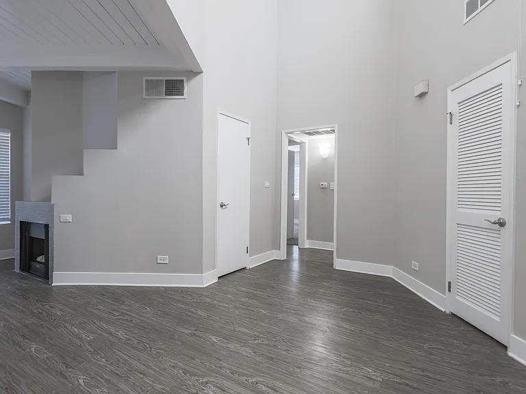 7918 Reseda Blvd — Photo 17