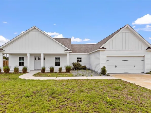 32 Shelby Dr, Crawfordville, FL 32327