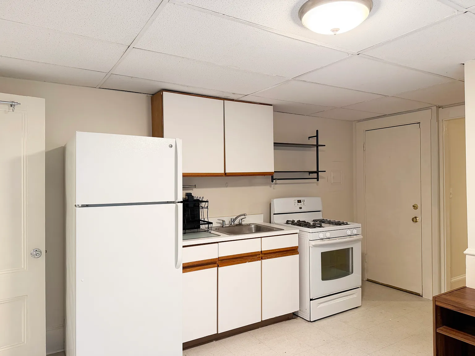 1 bed, 700 sqft, $1,900 — Photo 4