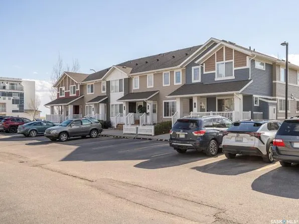 UNIT 9-5752 Gordon ROAD, Regina, SK S4W 0M1