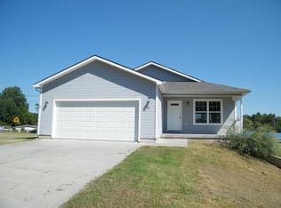 312 5th St, Wakefield, KS 67487