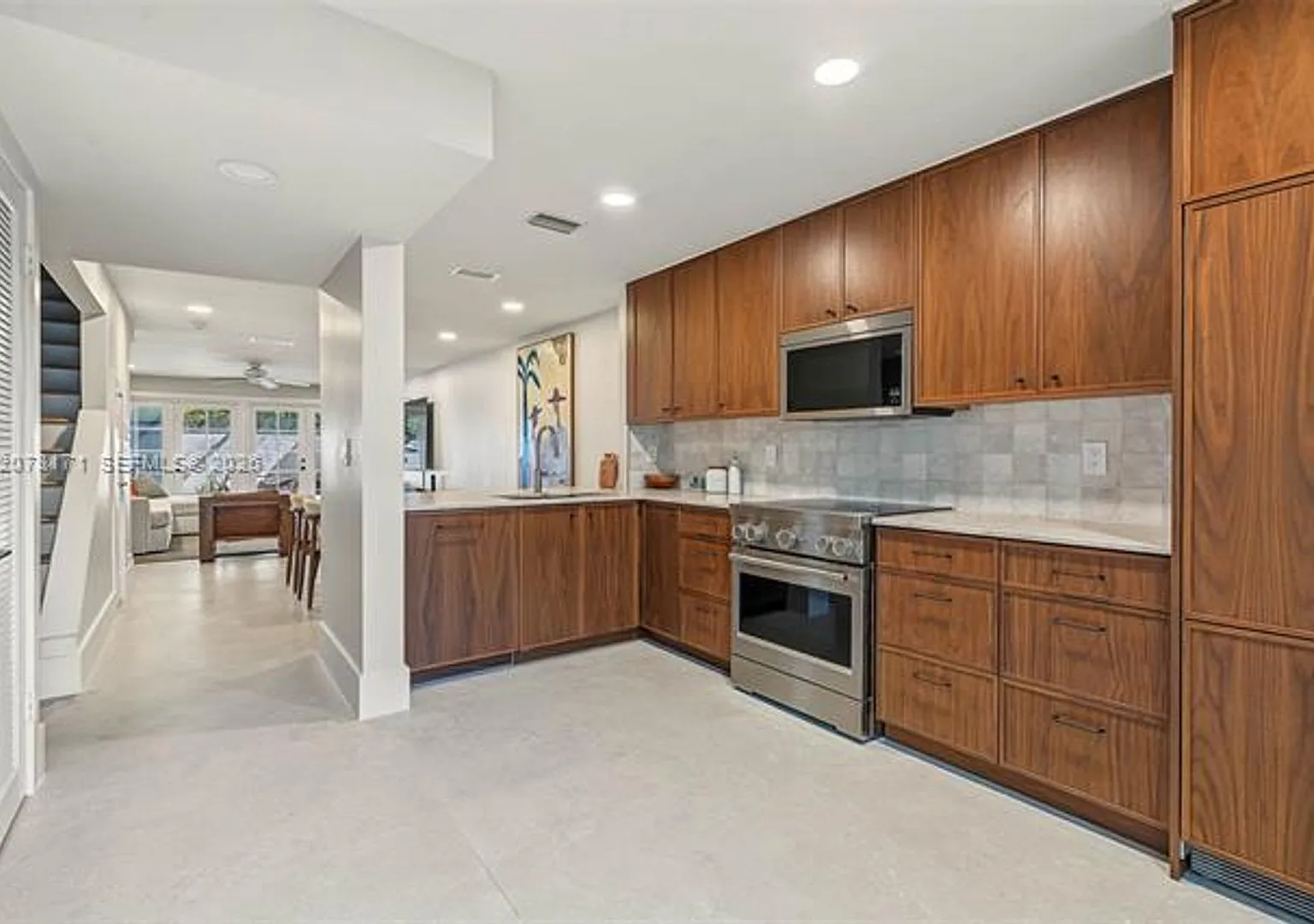 825 SE 2nd St th 825, Fort Lauderdale, FL 33301 — Photo 1