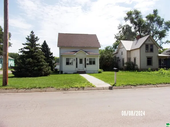 1420 Avenue F, Hawarden, IA 51023