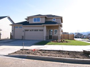 1611 SE Academy St, Dallas, OR 97338