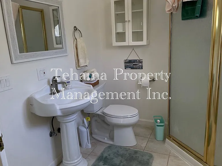 23353 Hamilton Ave — Photo 8
