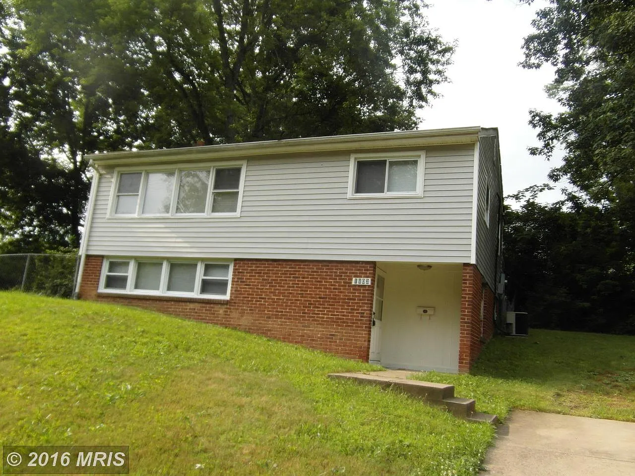 1803 Hylton Ave photo 1