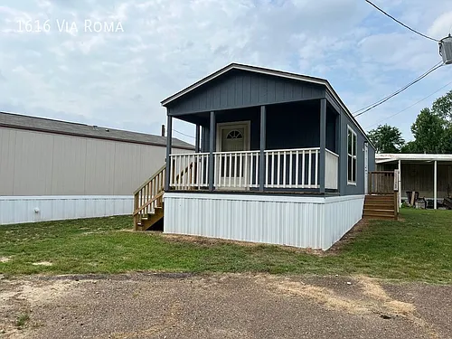 1616 Via Roma Dr Photo 1