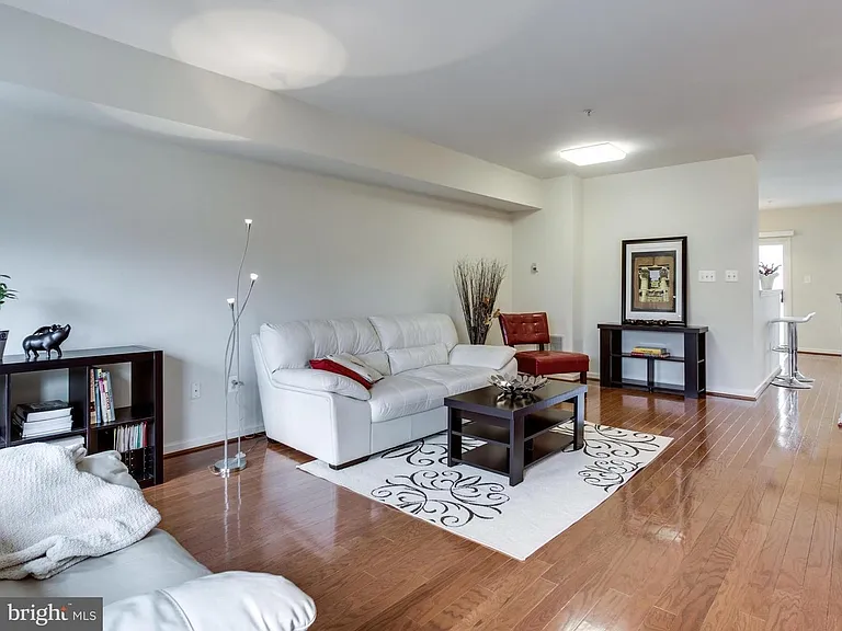 12806 Rexmore Dr #12806 — Photo 5