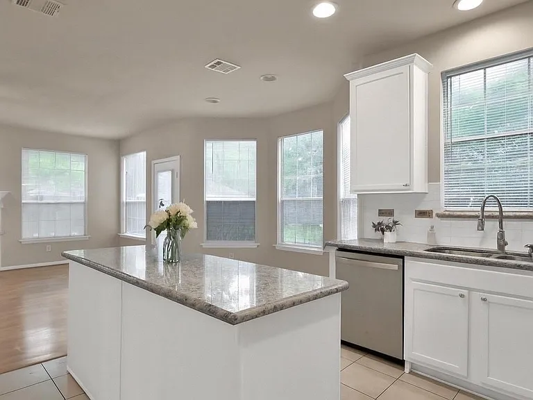 30 Hidden Meadow Dr — Photo 7