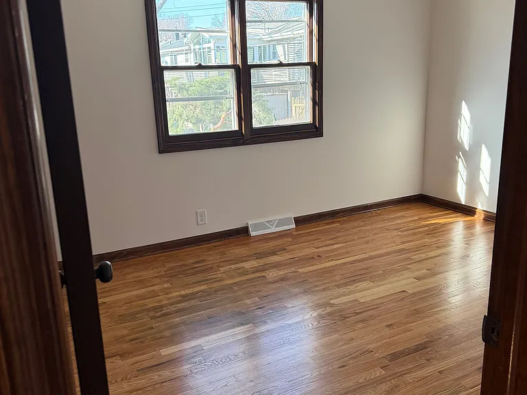 12441 Martha St — Photo 13