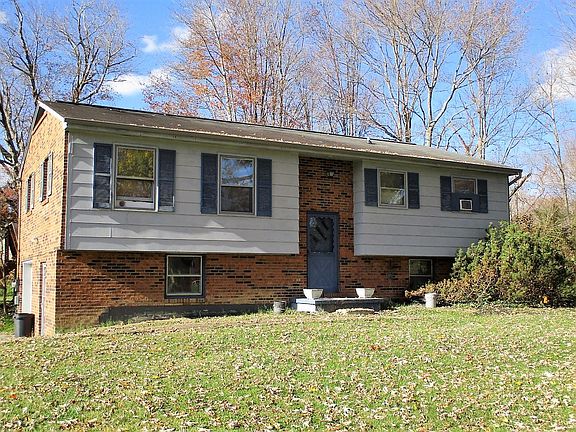 4th image of 309 Robin Hood Ln