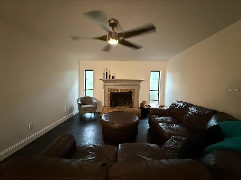 8004 Beltrees Ct — Photo 6