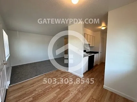 1441 NE Paropa Ct — Photo 15