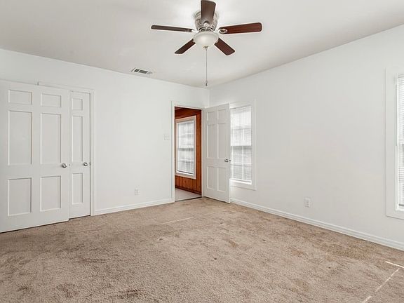 5th image of 7414 Robin Rd