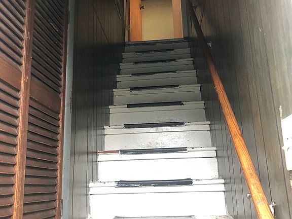 3rd image of 71 Vine St #C