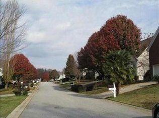 19 S Cedarbluff Ct, Greer, SC 29650