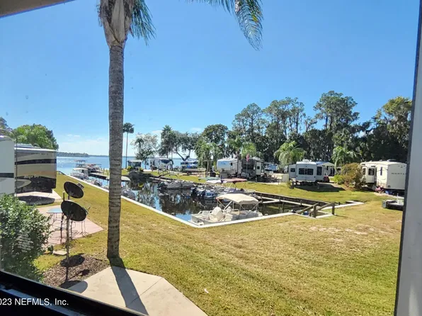 1074 FRONT #62 Street, Welaka, FL 32193