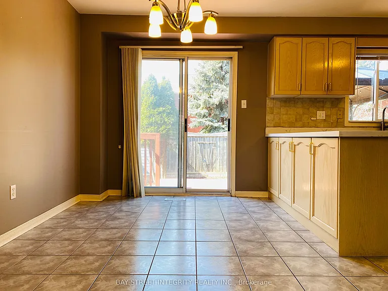 2087 Golden Orchard Trl — Photo 5