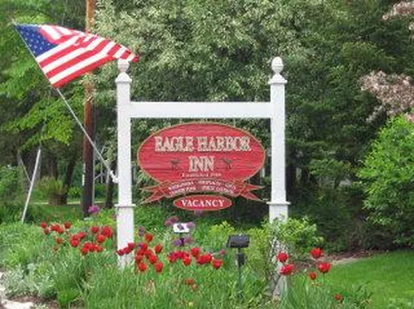 9914 Water St #E-1, Ephraim, WI 54211