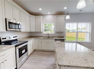 21 N Curry St, Hampton, VA 23663
