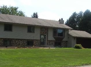 4240 Ivy Ct N, Lake Elmo, MN 55042