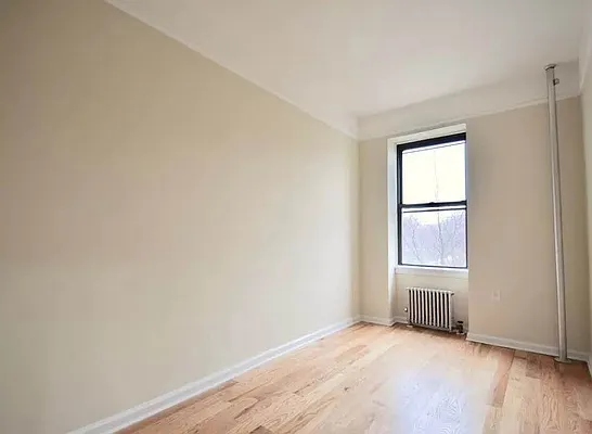 Rented by Bohemia Realty Group | media 8