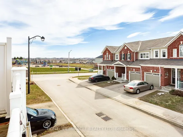 301 Equestrian Way, Cambridge, ON N3E 0E2