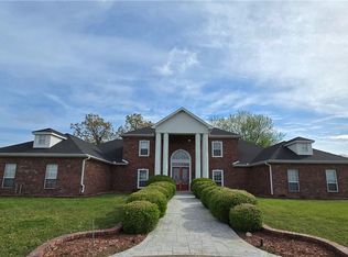 862 Via Firenze Ave, Springdale, AR 72762