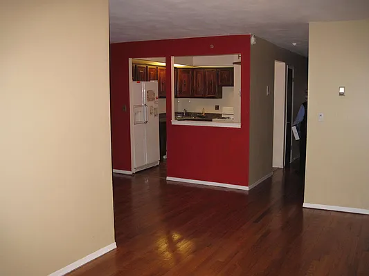 Rented by 18 REALTY | media 60