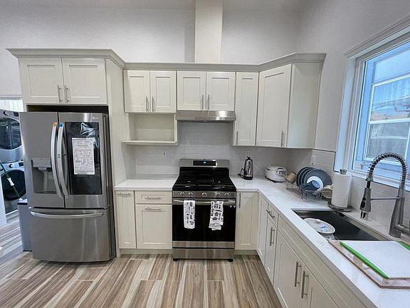 5th image of 274 N 6th St