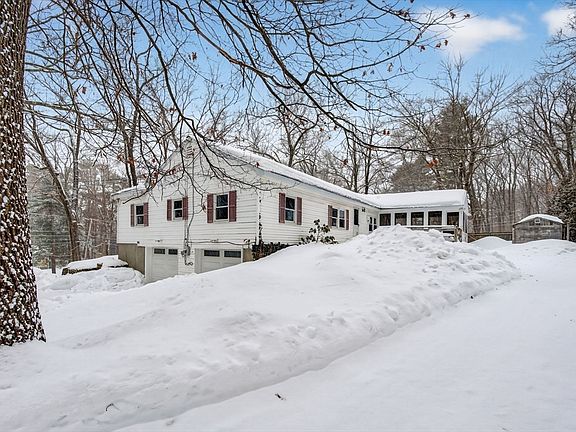 3rd image of 146 Ipswich Rd