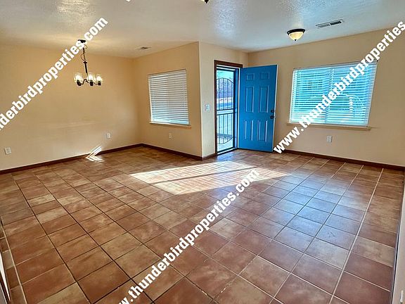5th image of 1307 San Mateo Blvd NE