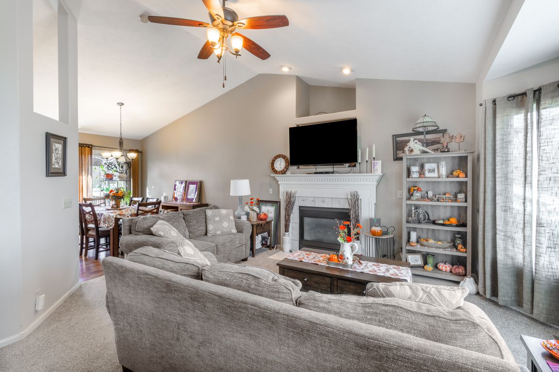 next background image