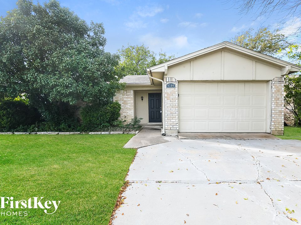1st image of 4704 Green Hollow Dr