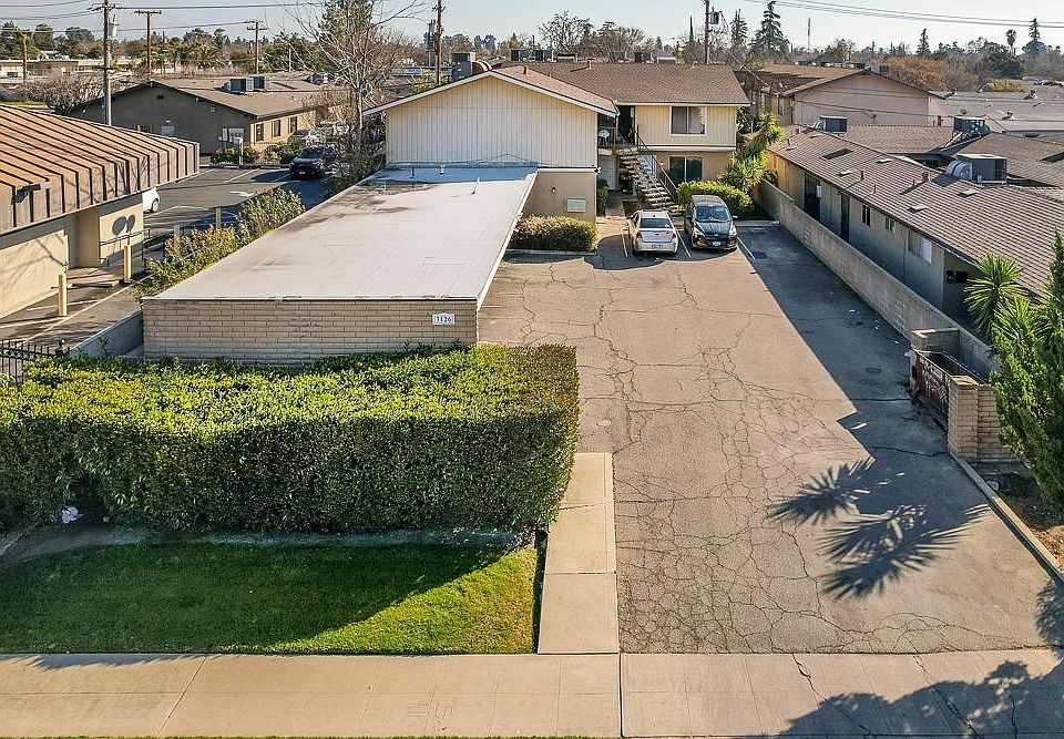 1st image of 3126 N Vagedes Ave