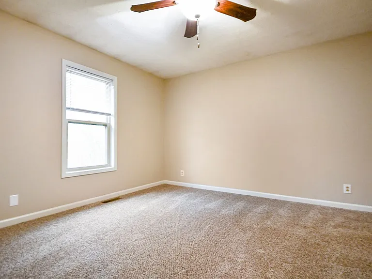 1710 Baltimore Dr — Photo 7