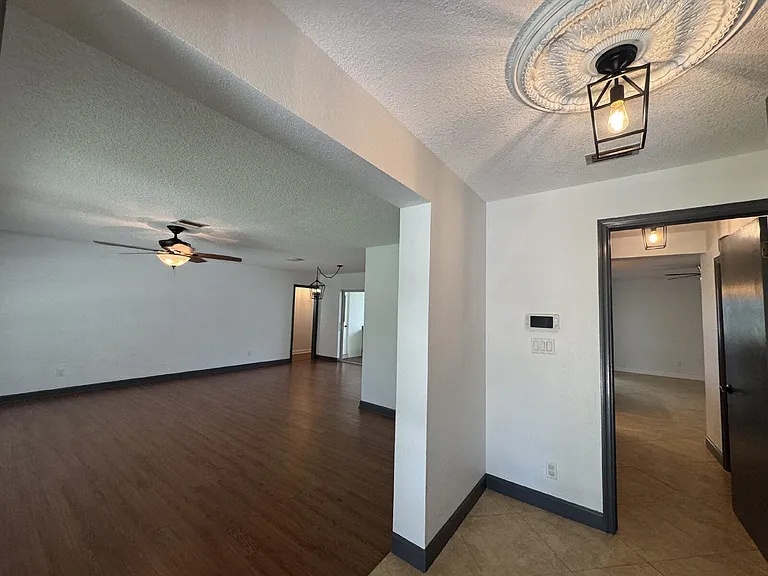 2806 Summerfield Rd — Photo 4
