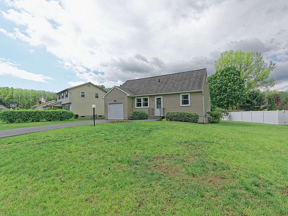 2nd image of 13 Woodridge St